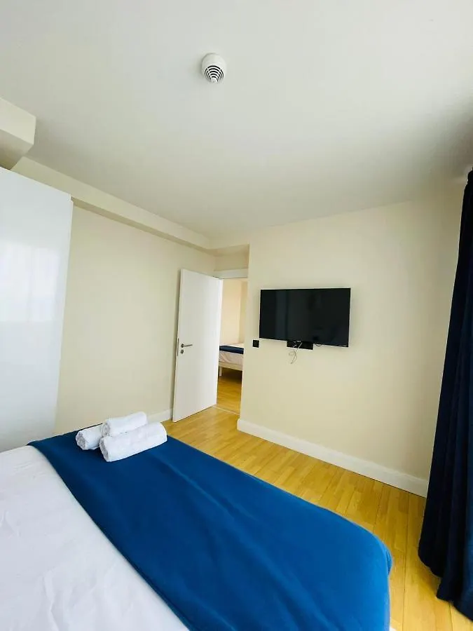 Orbi City Aparthotel In 바투미