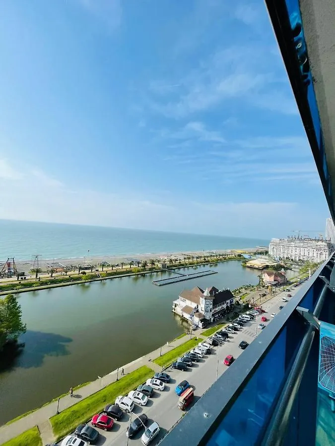 Orbi City Aparthotel In 바투미