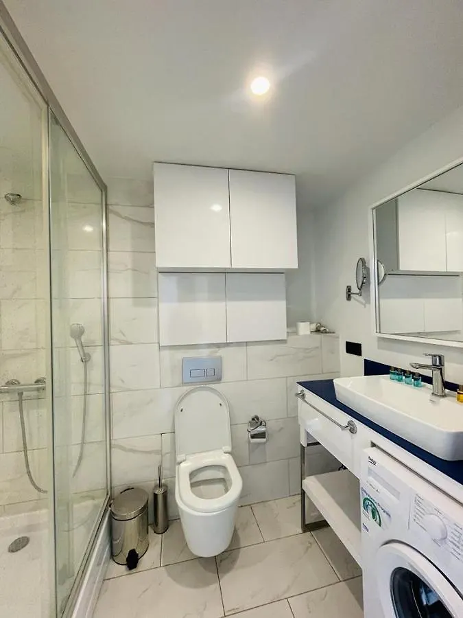 Orbi City Aparthotel In 바투미 5*,